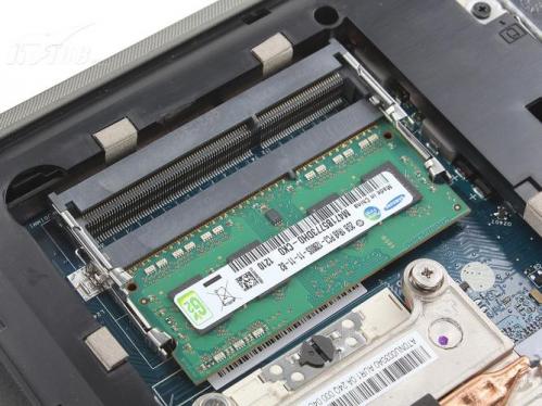 二手联想笔记本电脑t410,8g内存,128g机械硬盘,独立显卡可以玩穿越火线...